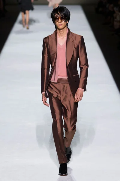 Look 21